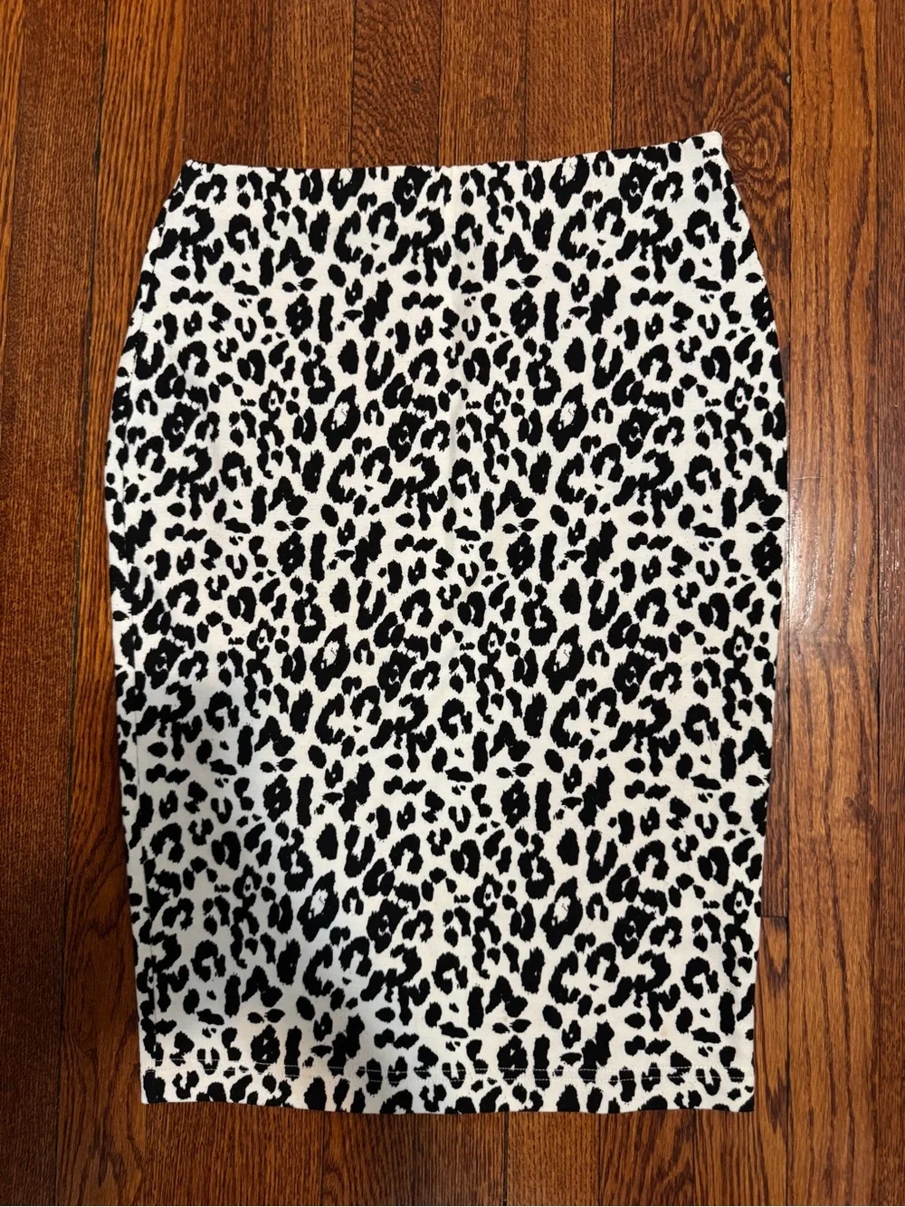 Truworths Black & White Leopard Print Pull On Stretchy Midi Pencil Skirt Size S